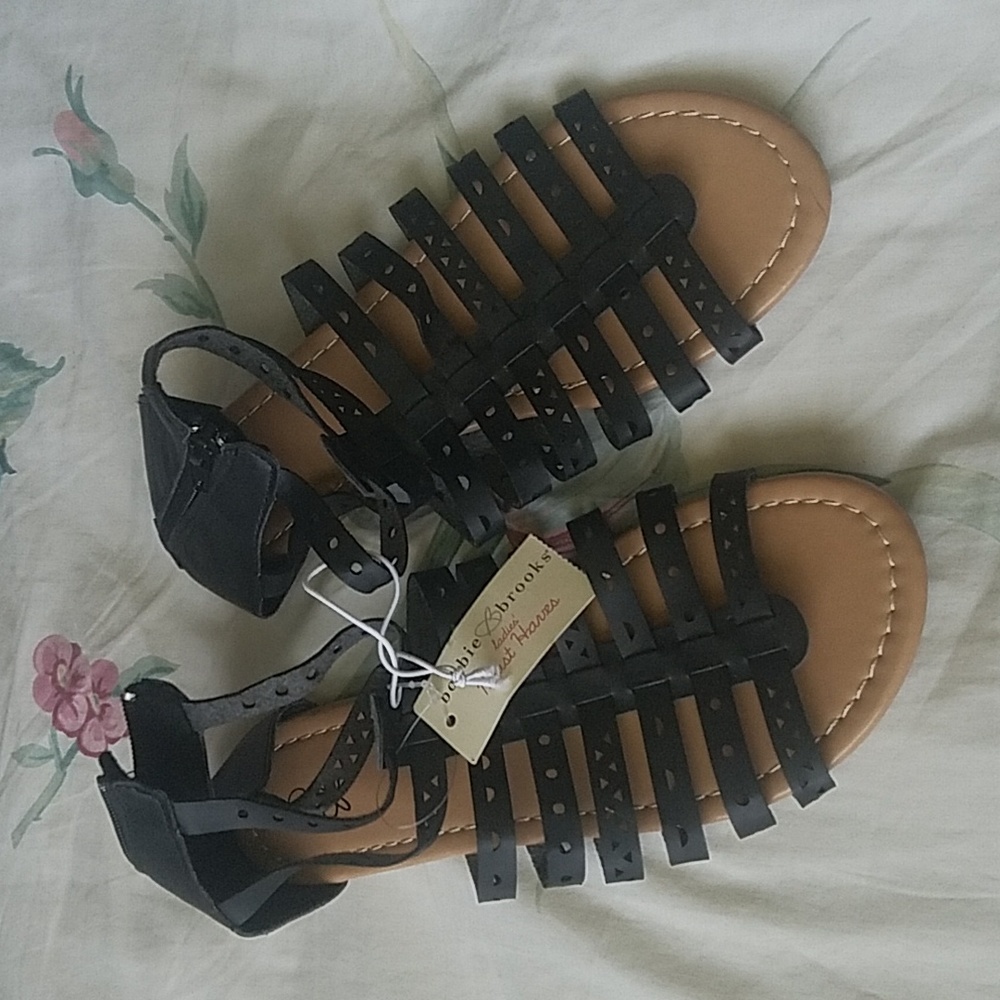 Bobbie Brooks Flat Sandals Size 7